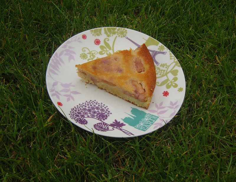 Gâteau aux pêches blanches