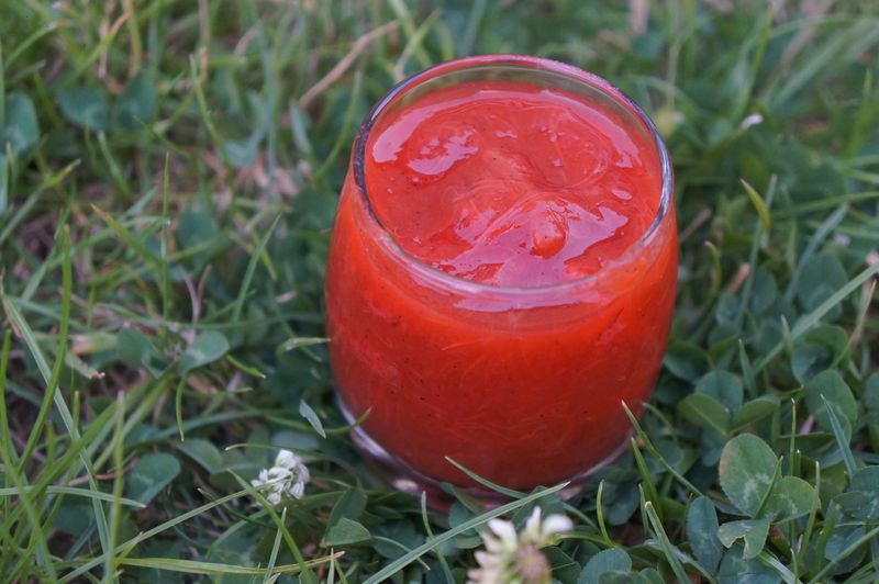 Compotée de Rhubarbe et Fraîses raffraîchie au Citron Vert