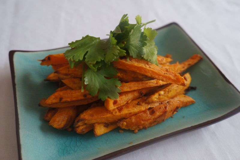 Frites Epiçées de Patates Douces et Coriandre